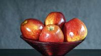 Як очистити магазинні яблука від воску: Дієві поради