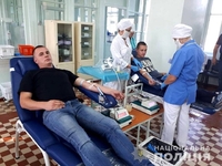Поліцейські Рівненщини стали донорами крові (ФОТО)