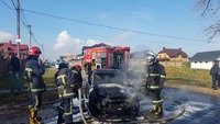Біля Рівного під час руху спалахнув Opel (ФОТО)