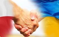 Поляків в Україні урівняють в правах з українцями