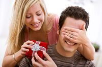 5 подарунків, які не можна дарувати чоловіку: народні прикмети  