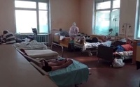 Трупи в коридорах і жахливе шипіння апаратів ШВЛ: з'явилося відео з ковід-лікарні у Мелітополі