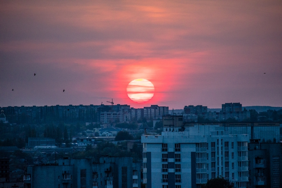 Захід сонця на вулиці Грушевського
