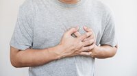 Інфаркт – це не завжди про біль у грудях. Лікарі назвали справжні симптоми