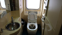 «Укрзалізниця» купила туалетні сидіння за 10 тис. грн й кнопки змиву за ціною смартфонів