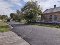 У селі на Рівненщині ремонтують дорогу 