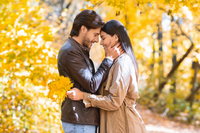 Кращі затишні аромати для чоловіків і жінок на осінь 2025 року 