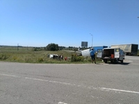 На Рівненщині сталася ДТП з вантажним бусом (ФОТО)