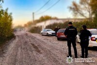 Поліція оприлюднила кадри з місця вчорашнього обстрілу на Рівненщині: відомі деталі 
