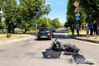 Тікав від поліції: на Рівненщині 19-річний мотоцикліст врізався в авто, двоє – в реанімації (ФОТО)