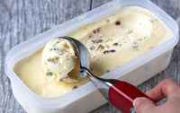 Дуже просте домашнє морозиво із трьох інгредієнтів: і смачно, і корисно (РЕЦЕПТ)