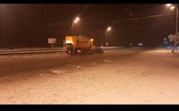 Випав сніг: рівненські дорожники з ночі працюють на автошляхах області (ФОТО/ВІДЕО)