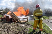 Пожежі, ДТП та самогубство: рятувальники Рівненщини 67 разів виїжджали на виклики