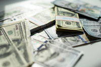 Бактерії, віруси і навіть кокаїн: які гроші у світі найбрудніші