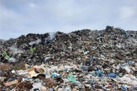 Неподалік Рівного горить сміттєвий полігон (ФОТО/ВІДЕО)