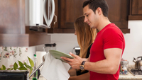 Важливий факт, який збереже вам здоров’я: навіщо витирати посуд після миття? 