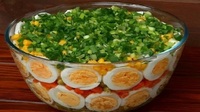 Салат «Великодній» з яйцями, весняною зеленню та хроном (РЕЦЕПТ)
