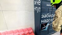 Хотіла перевірити, чи поміститься в поштомат: батьків школярки притягнули до відповідальності