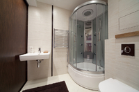 Розкішні душові кабіни з гідромасажем: Користь для здоров'я та комфорт (ФОТО)