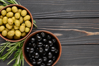 У чому різниця між оливками та маслинами: вчителька здивувала поясненням