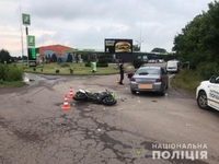 Отримав численні травми: мотоцикліст зіткнувся з легковиком недалеко від Рівного (ФОТО)