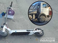 Фатальна поїздка на електросамокаті: 10-річний хлопчик загинув під колесами МАЗа (ФОТО/ВІДЕО)