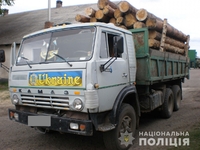Житель Рівненщини перевозив незаконний вантаж (ФОТО)