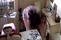 Знущання з дітей у кабінеті стоматолога з Рівного підтвердили відео (ФОТО/ВІДЕО)