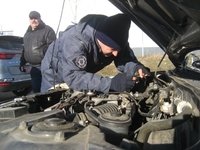 Сумнівні авто виявили у сервісних центрах МВС Рівненщини