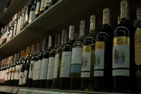 Чому вино продають у пляшках по 750 мл, а не літр? 