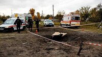 Росіяни вдарили по будинку на Сарненщині: травмувалися мама з доньками (ФОТО)