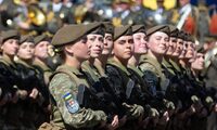 Військовий облік жінок: чи пускатимуть українок за кордон з 1 жовтня 