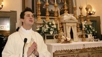 Священник за гроші прихожан купував наркотики для секс-вечірок (ФОТО)