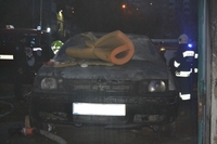 14 вогнеборців рятували у Рівному транспортні засоби у гаражі (ФОТО)