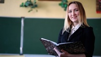 Зарплата вчителів виросте до 15 000 гривень: в МОН назвала нову дату