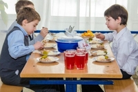 Шкільне харчування українських учнів почнуть реформувати вже у серпні