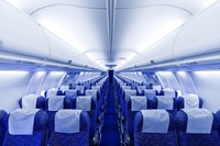 Чому сидіння у літаках — сині? Неочікуване пояснення