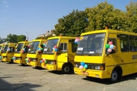 Школам Рівненщини придбають 12 автобусів