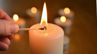 Чому постійно гасне свічка в будинку? Особливо під час застілля на Новий рік