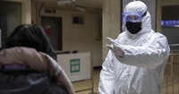 Рівнянка, що повернулась з Китаю і перебуває під наглядом інфекціоністів, хоче покинути лікарню — ЗМІ