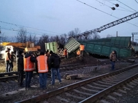 Надзвичайна подія на коліях: через аварію поїзди південного напрямку Укрзалізниці прибуватимуть із запізненням (ФОТО)
