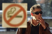 Заборони діють лише на папері: боротися з курінням просять міськраду Рівного