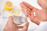 Парацетамол та ібупрофен: випадки, коли ці знеболювальні краще не вживати