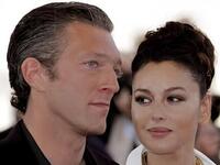 Що одягнути на випускний? Донька зіркових батьків задала тренд