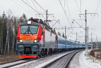 Потяг розчавив Мерседес на Рівненщині (ФОТО) 