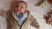 Народився без батьків: у Києві малюк пів року чекав на зустріч із ними 