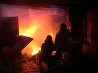 Два автомобілі згоріли у гаражі на Здолбунівщині  