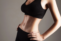 Що не можна їсти з кисломолочним сиром: 3 поєднання, які непомітно зводять дієту нанівець