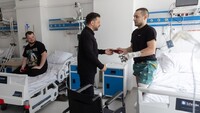Говорили про загрози з півночі та безпеку громад: Президент України відвідав Рівненщину