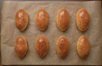 Єдиний рецепт пиріжків, які не черствіють навіть на 4 день: такі пухкі, що тануть у роті за секунду (ФОТО)